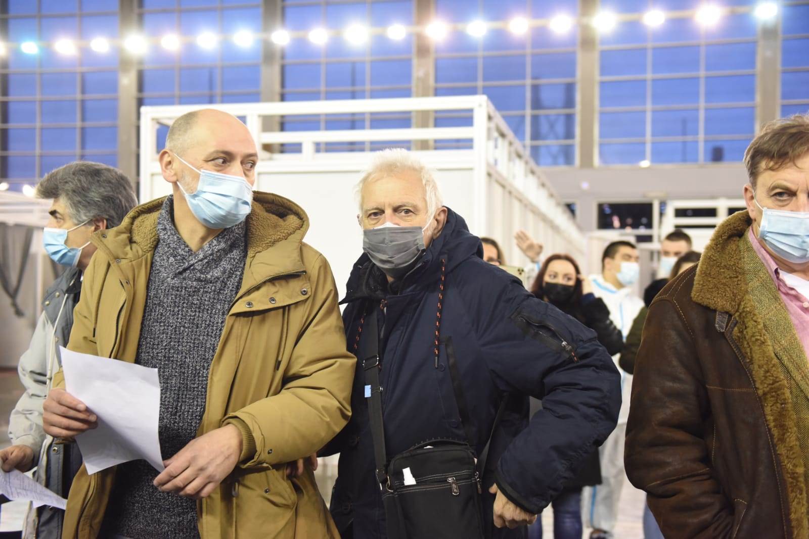 vakcine glumci na sajmu kineska, fajzerova foto