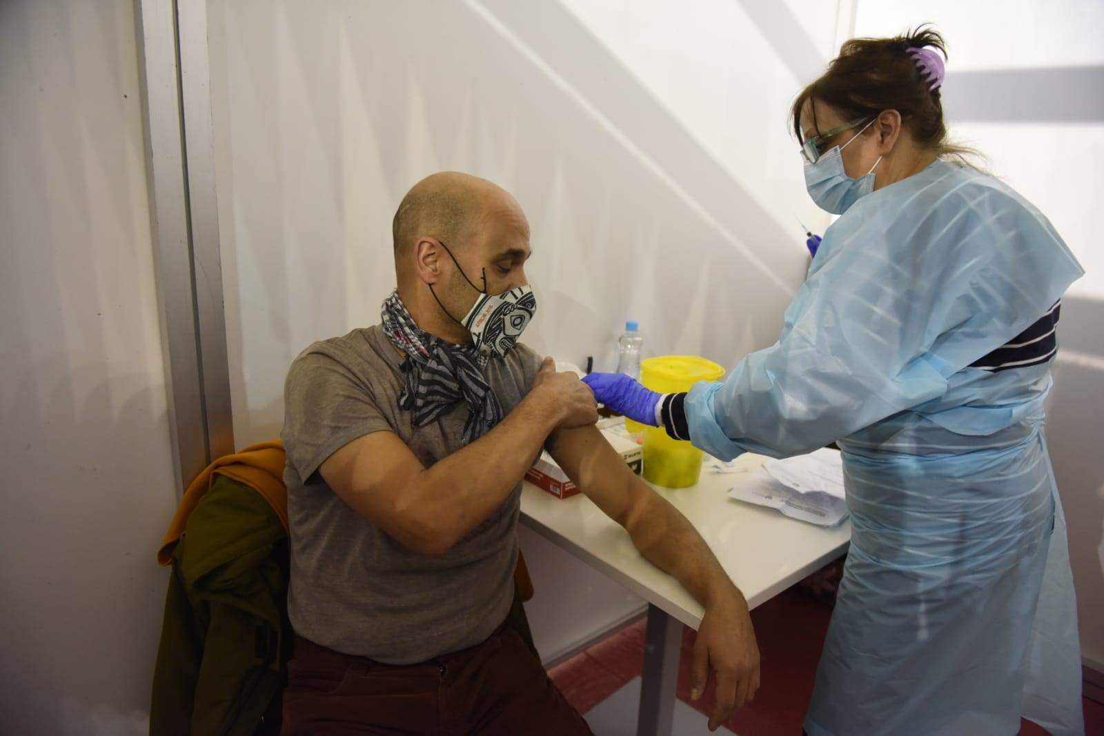 vakcine glumci na sajmu kineska, fajzerova foto