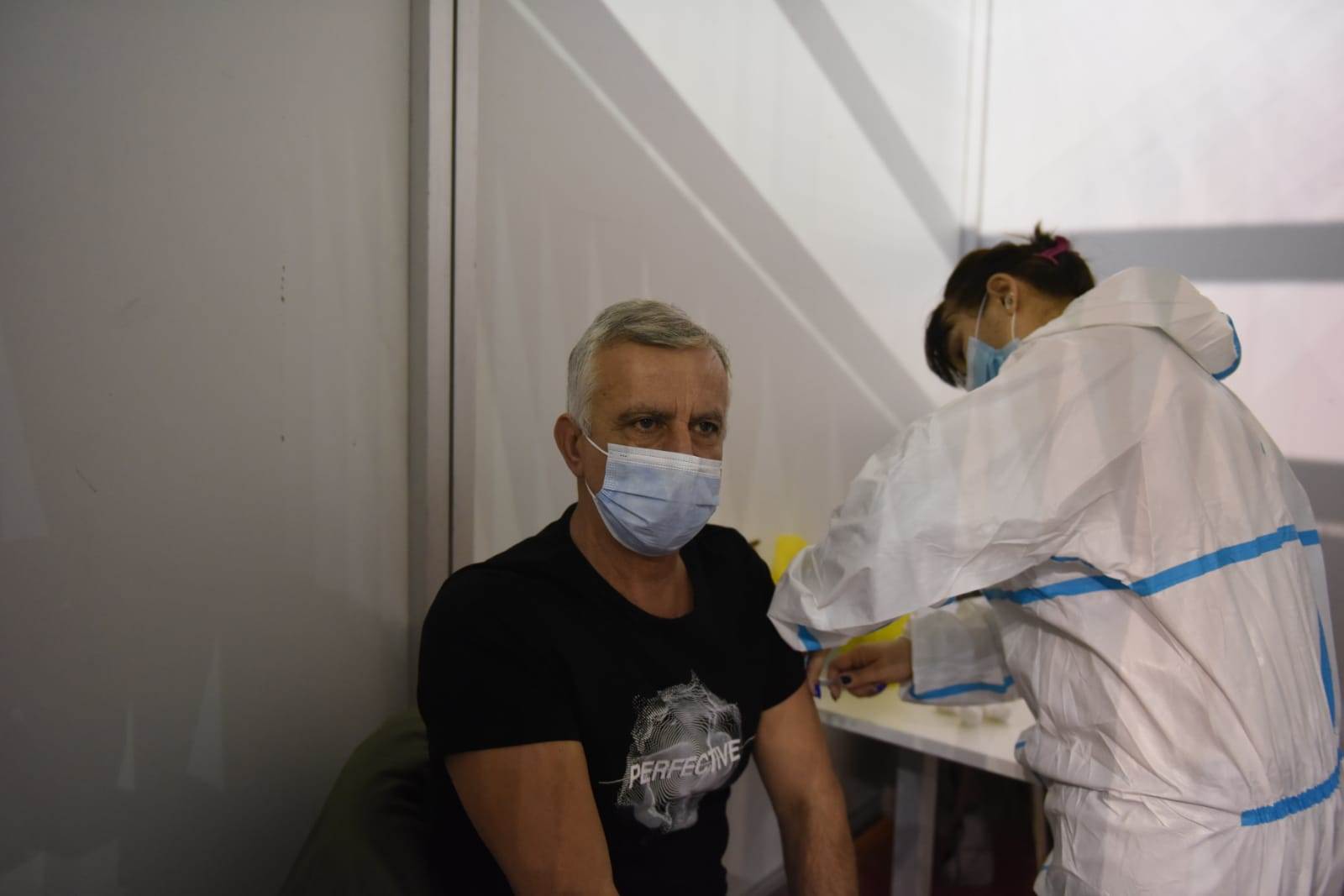 vakcine glumci na sajmu kineska, fajzerova foto