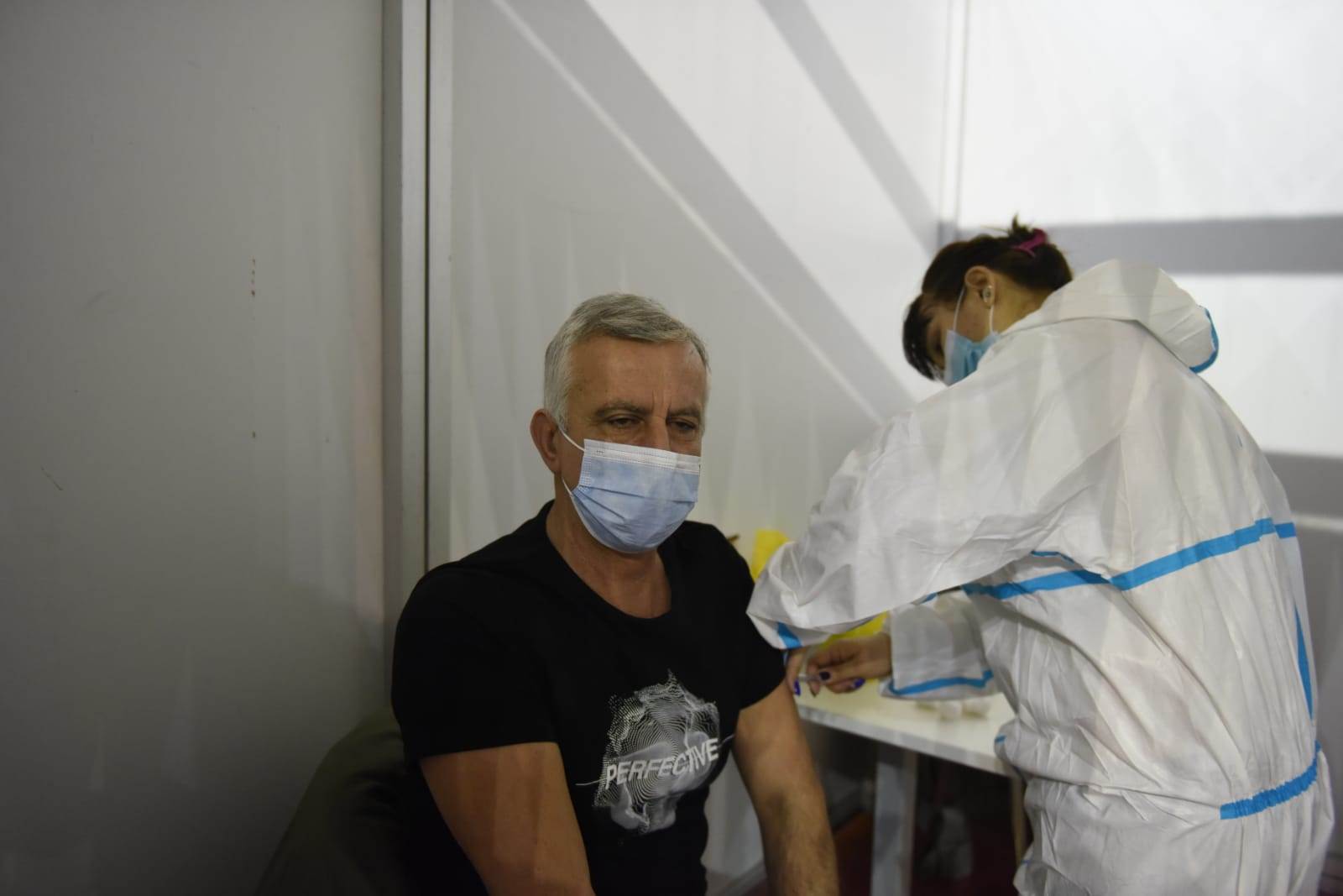 vakcine glumci na sajmu kineska, fajzerova foto