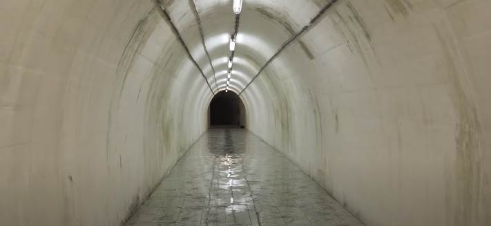 titov bunker u konjicu komandna soba