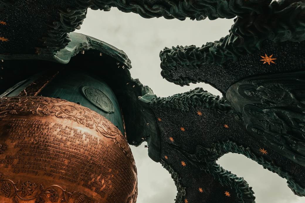 spomenik stefan nemanja ostecen muskrac otkinuo krst