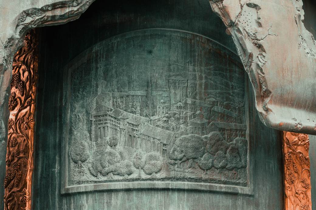 spomenik stefan nemanja ostecen muskrac otkinuo krst