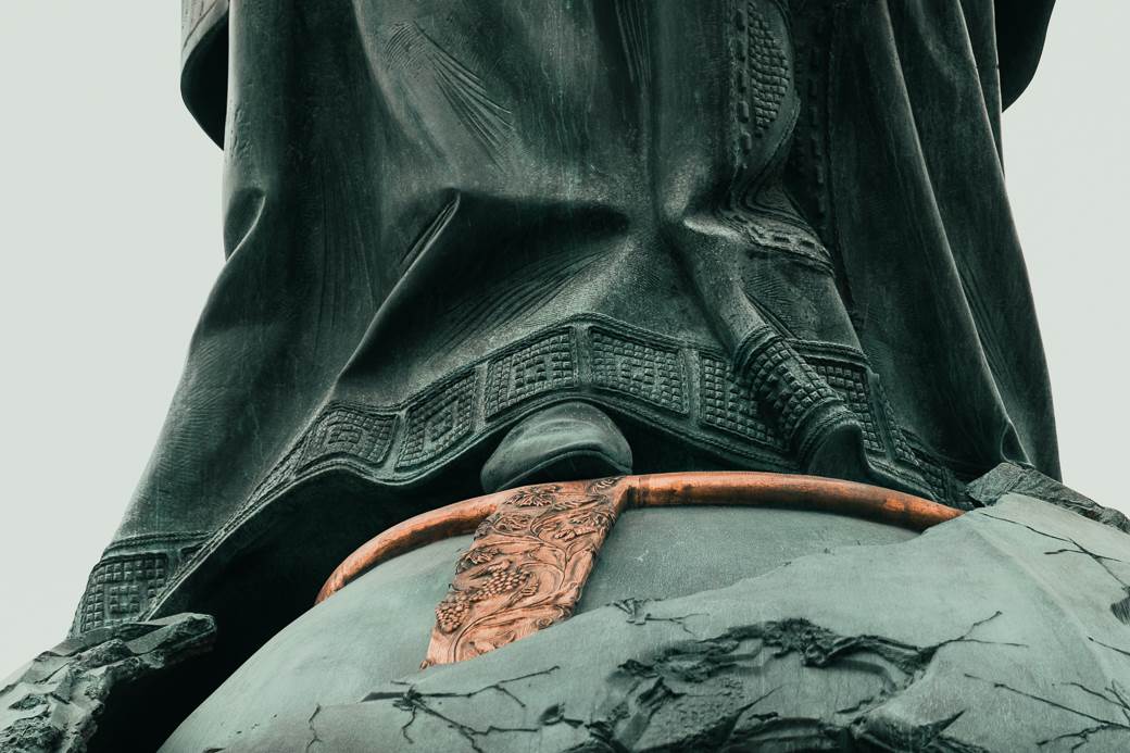 spomenik stefan nemanja ostecen muskrac otkinuo krst