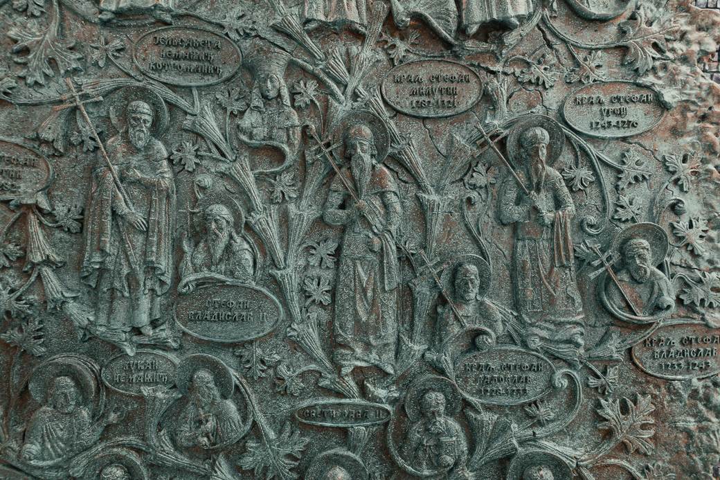 spomenik stefan nemanja ostecen muskrac otkinuo krst