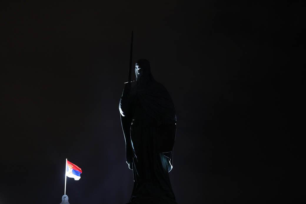 stefan nemanja spomenik koliko kosta