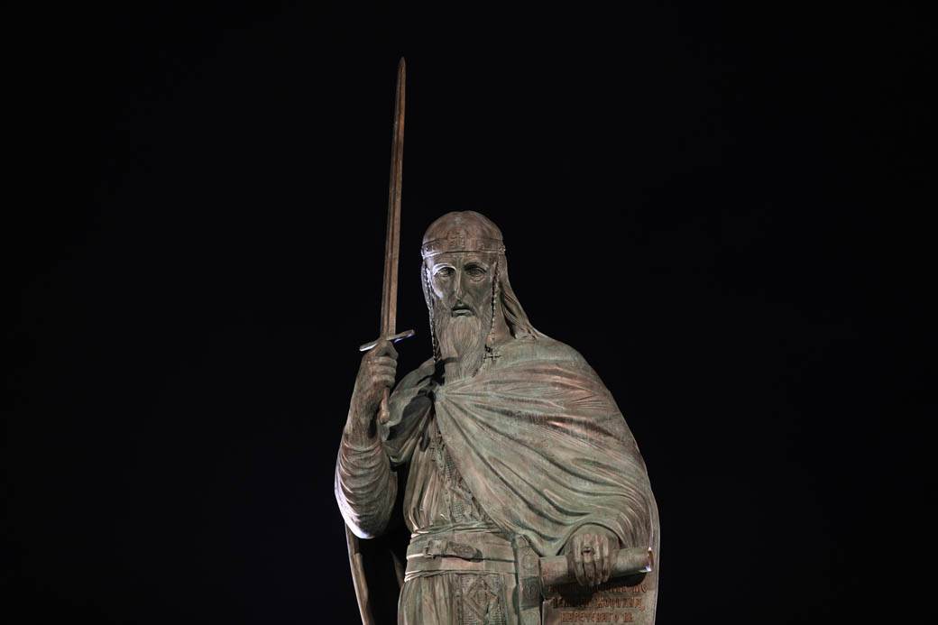 stefan nemanja spomenik koliko kosta