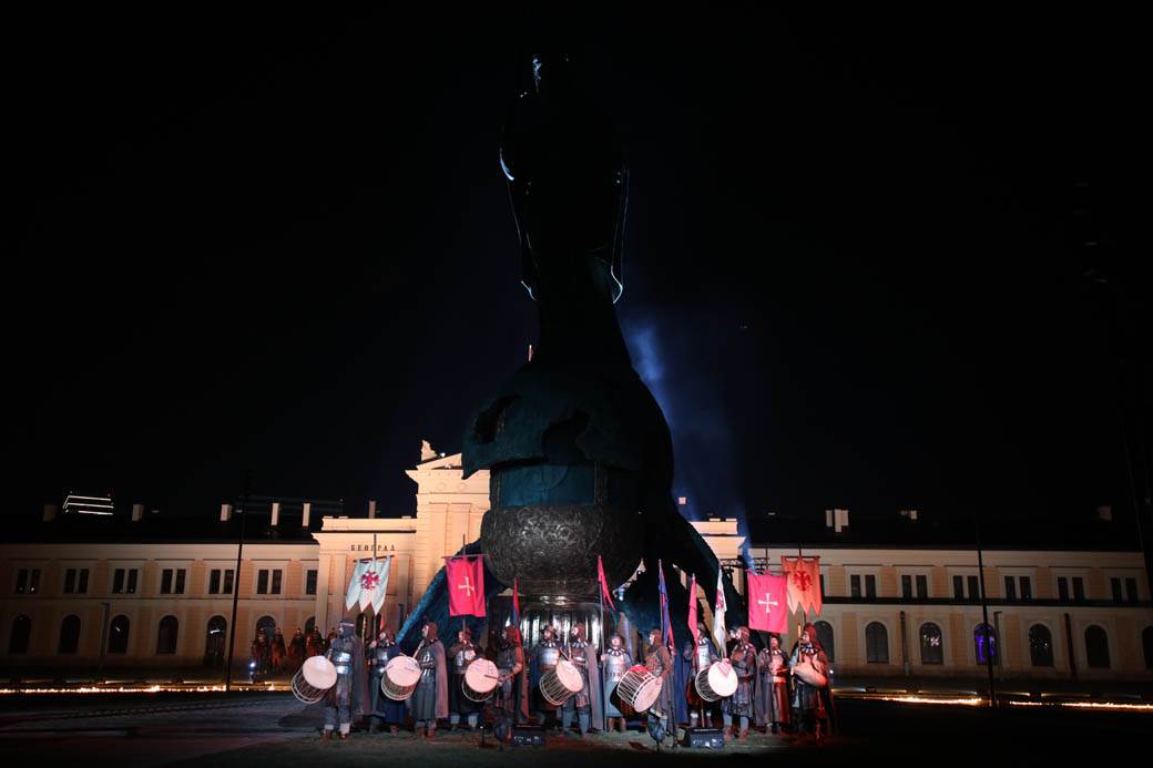 stefan nemanja spomenik koliko kosta