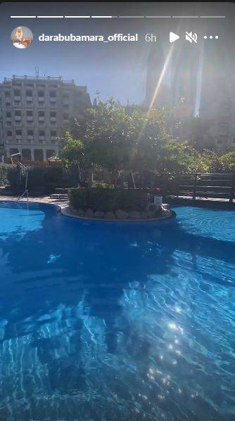 dara bubamara seksi bikini odmor mladji decko luksuz