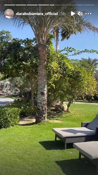 dara bubamara seksi bikini odmor mladji decko luksuz