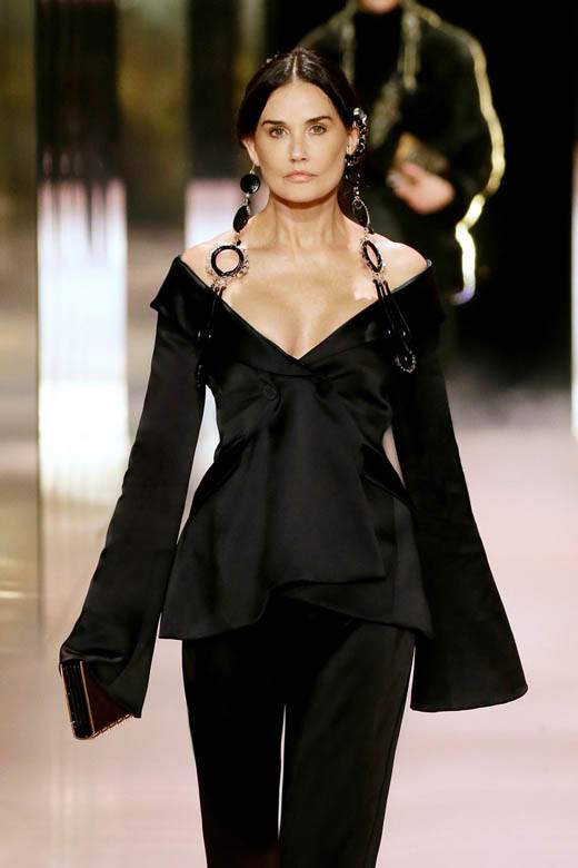 Demi Mur operisala lice