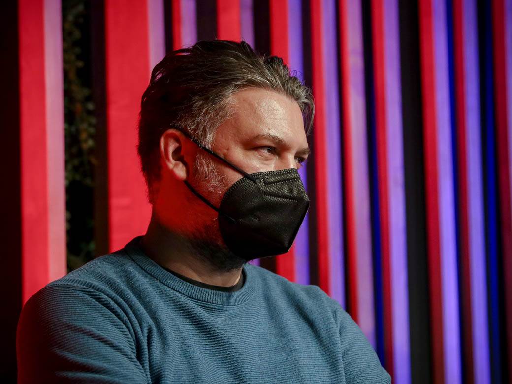 negativ koncert kombank dvorana 13. februar komentari