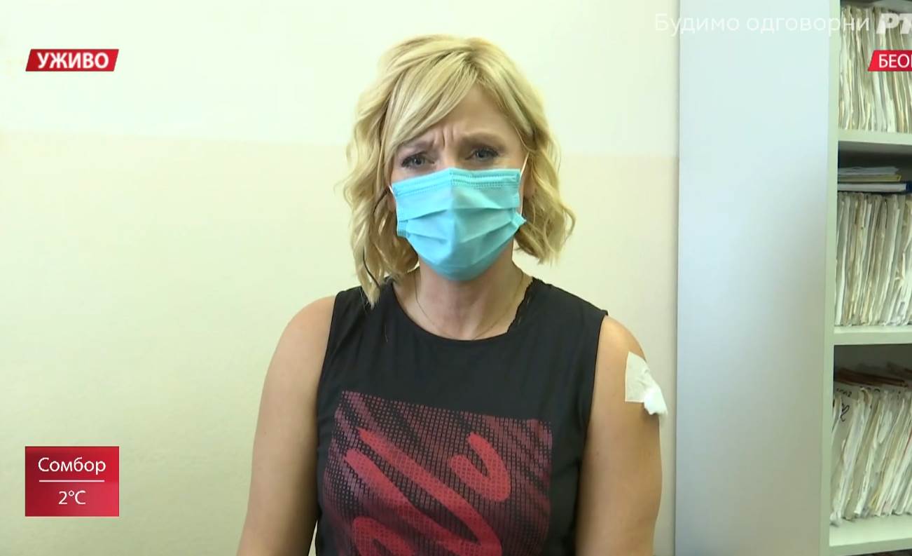 voditeljka primila vakcinu uzivo