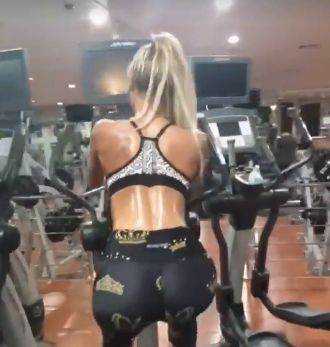 ivana nikolic uraganke hurricane seksi vezbanje teretana