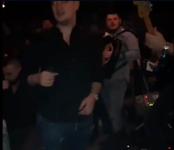 uros zivkovic nastup kafana korona nepostovanje mera