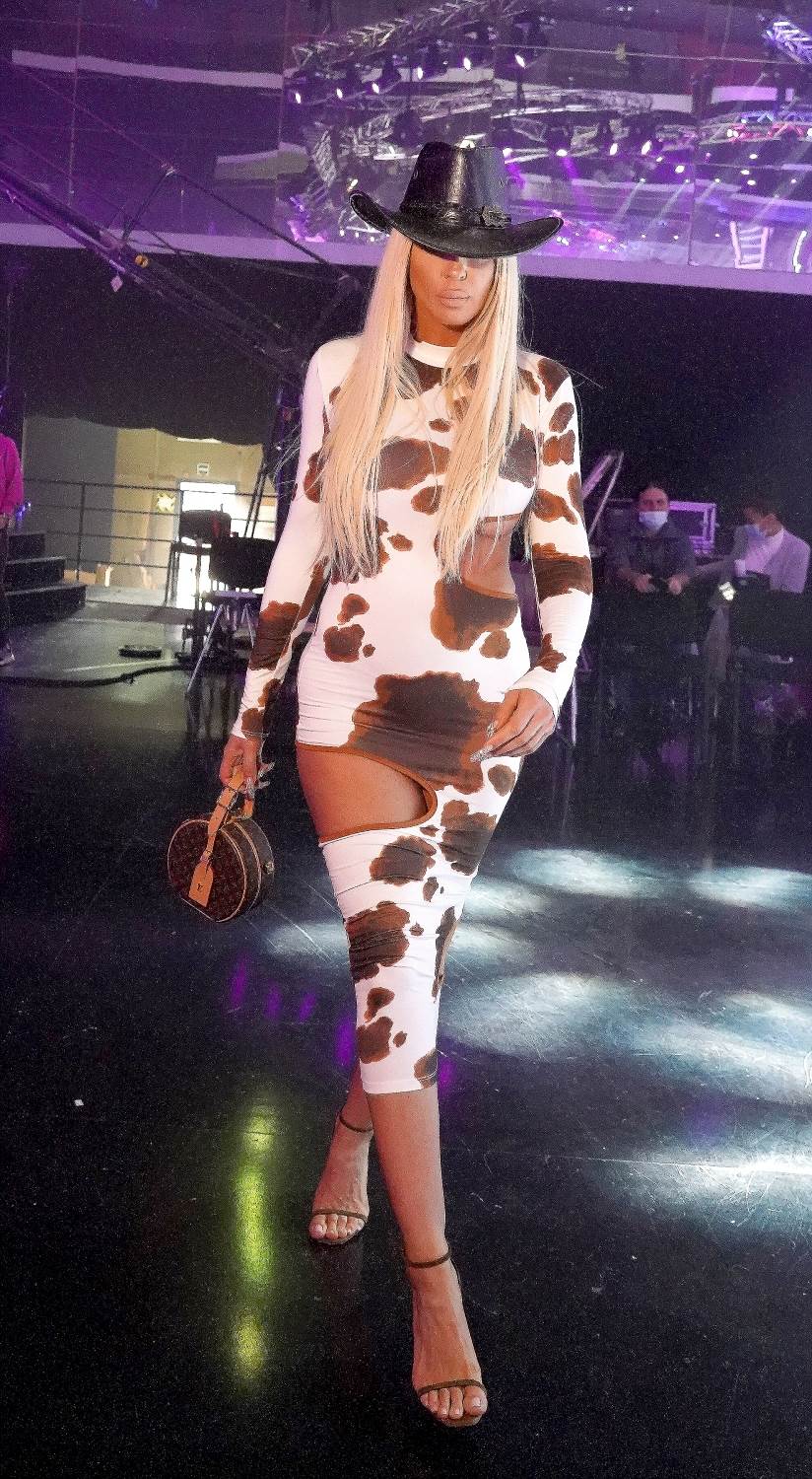 jelena karleusa odeca zvezde granda foto