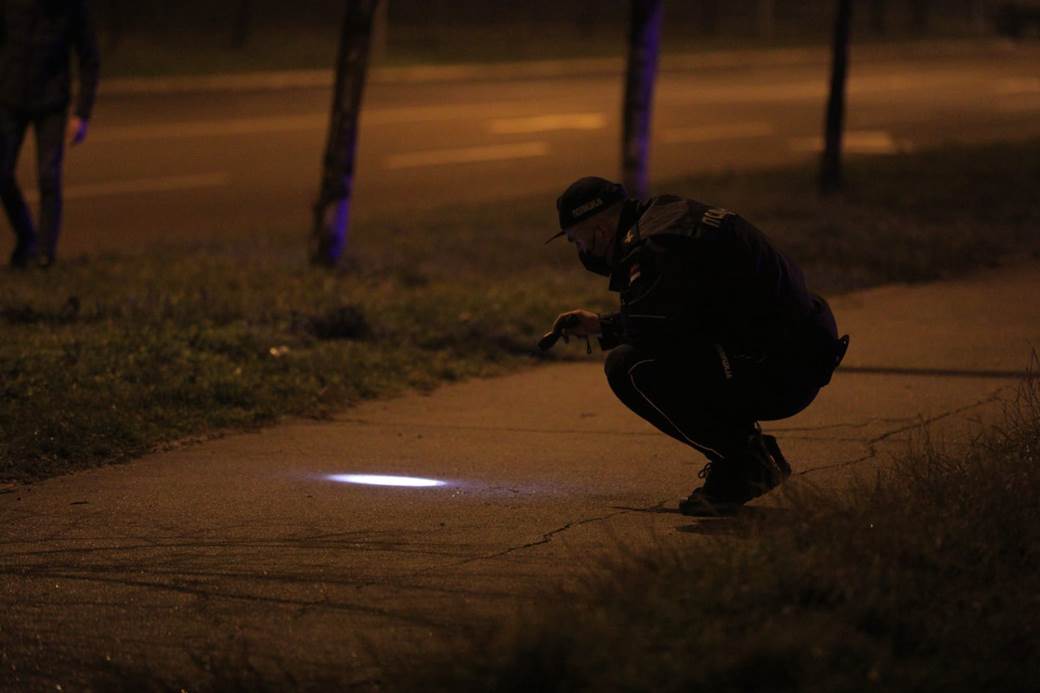 novi beograd ranjavanje pucnjava advokat arsenije stefanovic parking foto video 