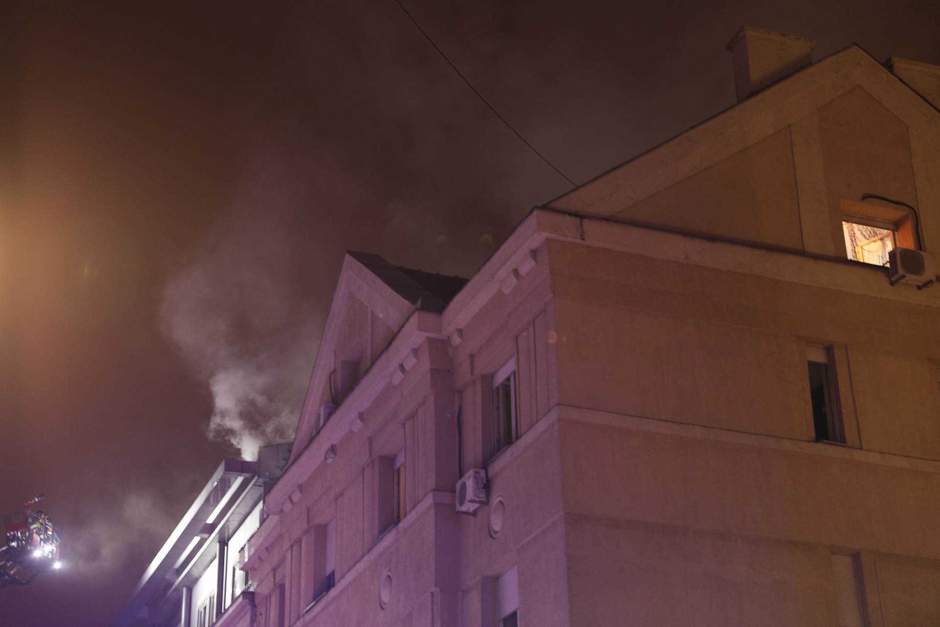 beograd zvezedara pozar ulica cirila i metodija stan