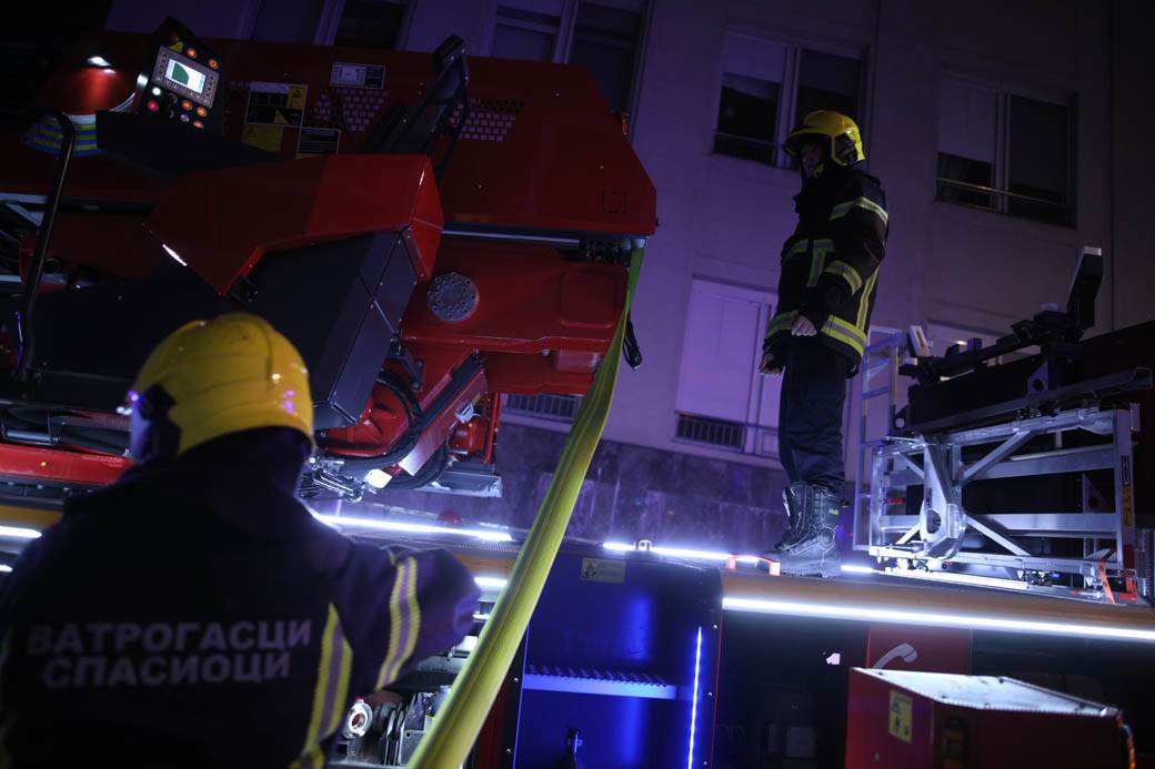 beograd zvezedara pozar ulica cirila i metodija stan