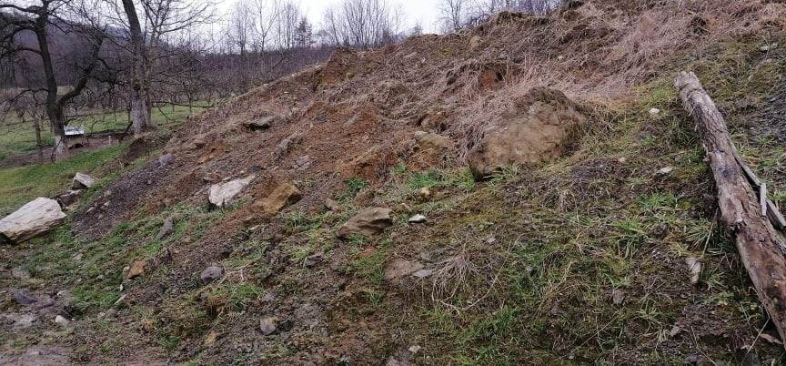 pokrenulo se kliziste u selu jarmenovci foto