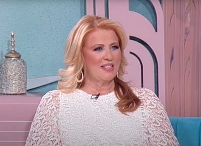 Ćana pre pevanja radila na kasi i kao šankerica