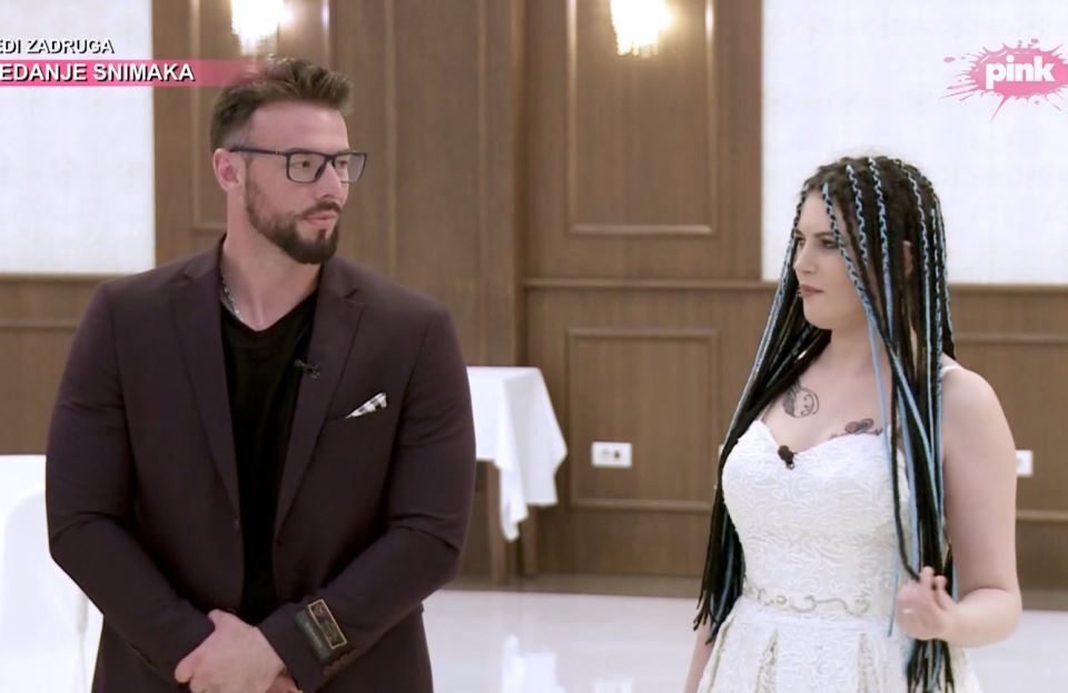 brak na nevidjeno tverk mlada se skinula u tange