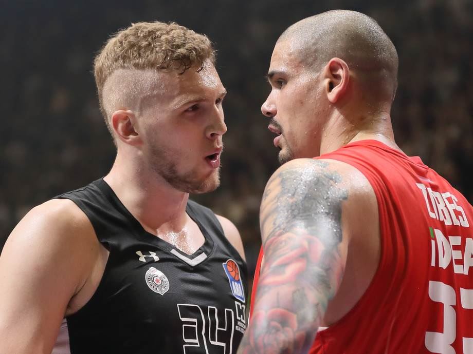 Cirbes (Instagram) ispred Hrama Svetog Save: Kad se vratiš kući