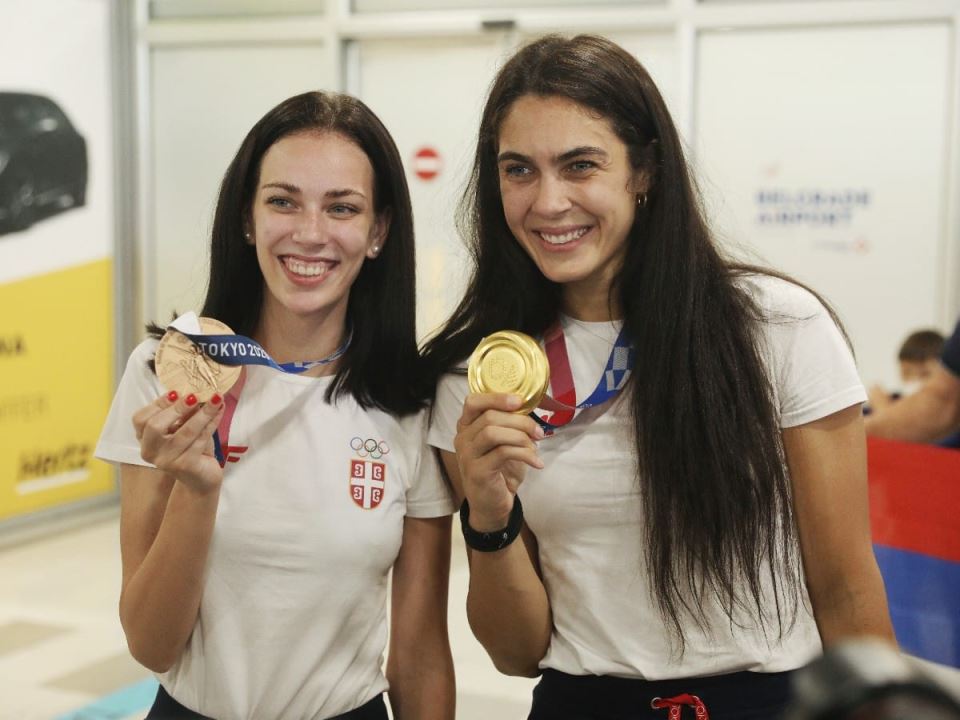 Milica Mandić, Tijana Bogdanović, Doček, Tokyo 2020 (6)