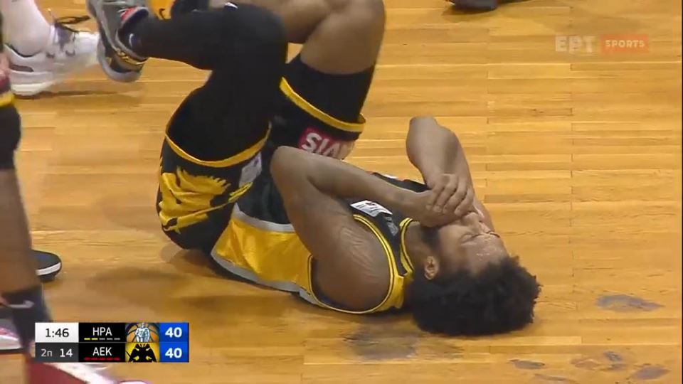 Brajan Angola unutrašnje krvarenje na utakmici