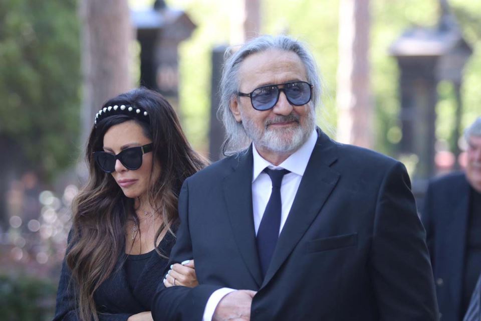 Ko je prvi muž Nikoline Pišek?