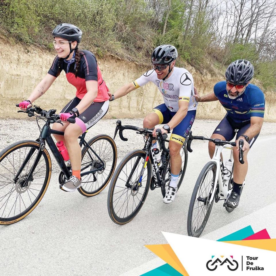 TOUR DE FRUŠKA.jpg
