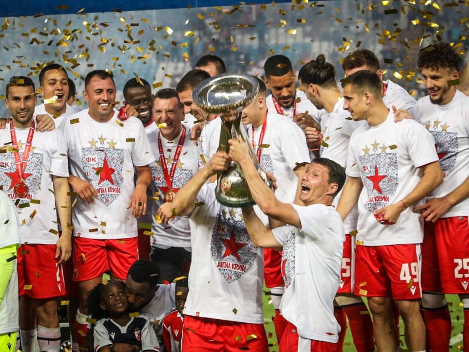 Slavlje fudbalera Zvezde posle osvajanja Kupa Srbije