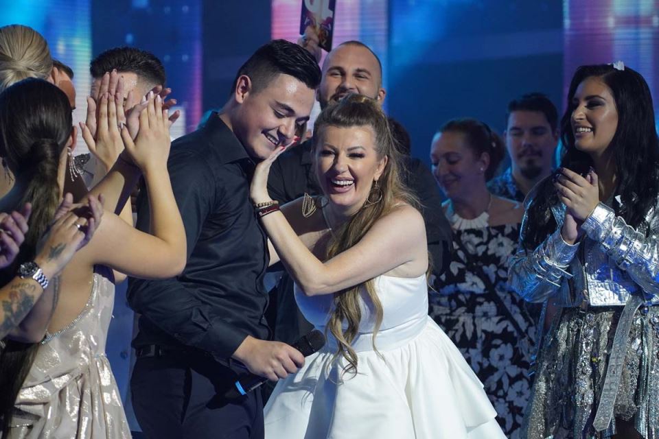 Nermin Hadžić, finale zvezde granda (7).jpg