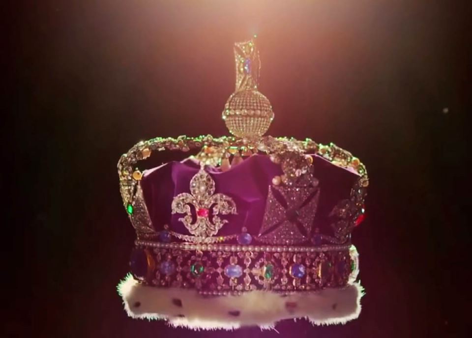 Kraljica Elizabeta kruna (8).jpg