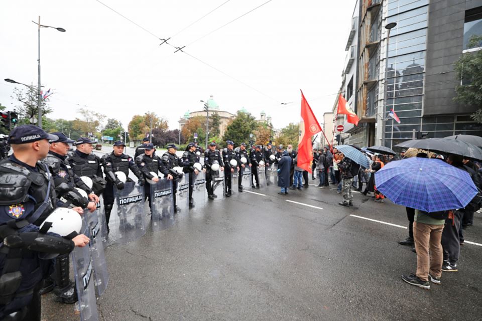 privođenje pred paradu i kordoni (2).jpg