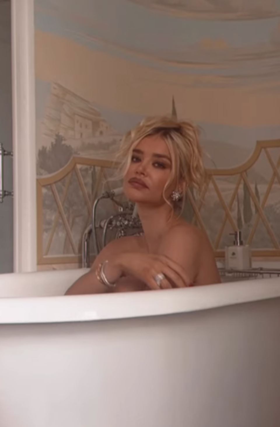 sofija mološević04.png