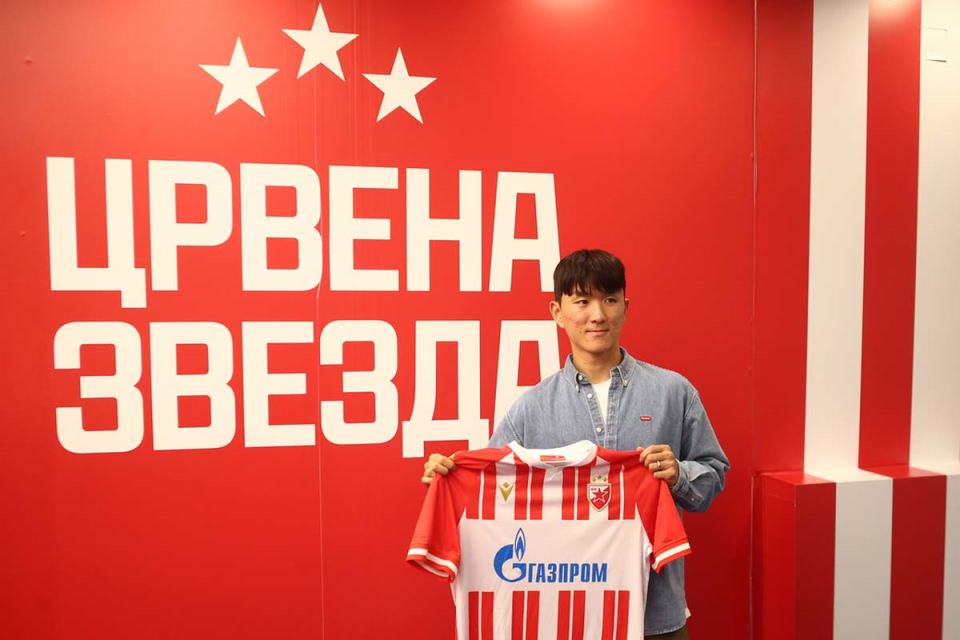 Hvang Crvena zvezda1.jpg