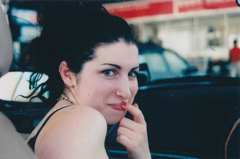Amy Winehouse (1).jpg