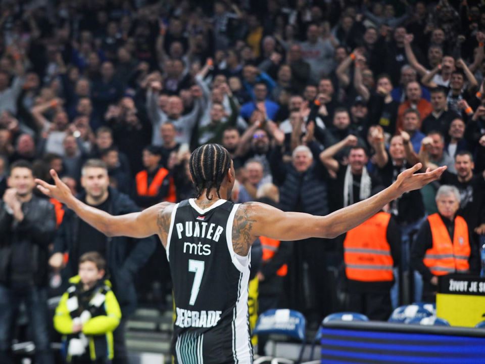 partizan pao-1-4.JPG