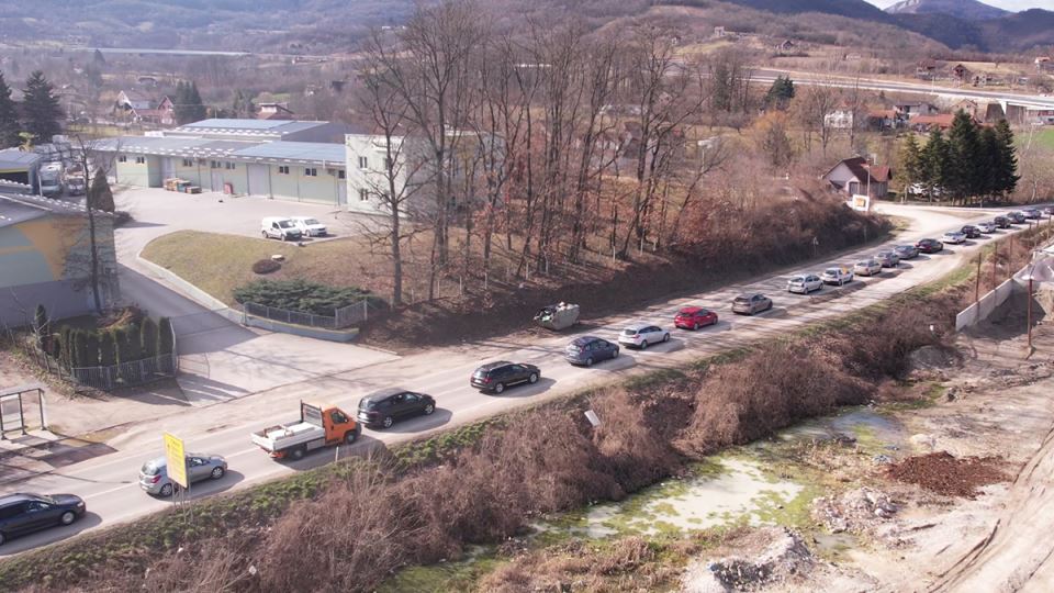 Kilometarske kolone na auto-putu Miloš Veliki (1).jpg