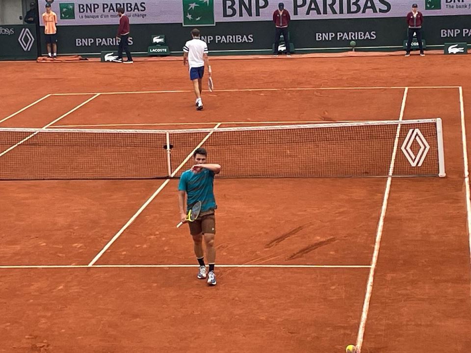 Miomir Kecmanovic i Danil Medvedev (1).jpg