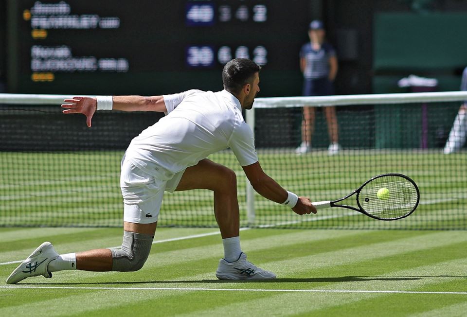 Novak Đoković se obračunava sa teniskim moćnicima na Vimbldonu