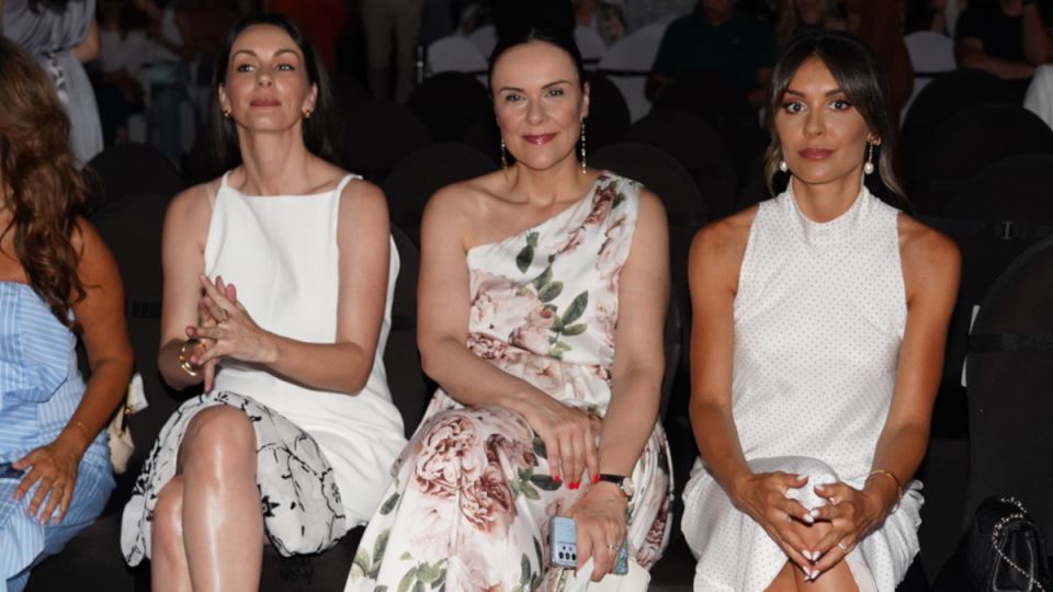 sestre Mićalović.jpg