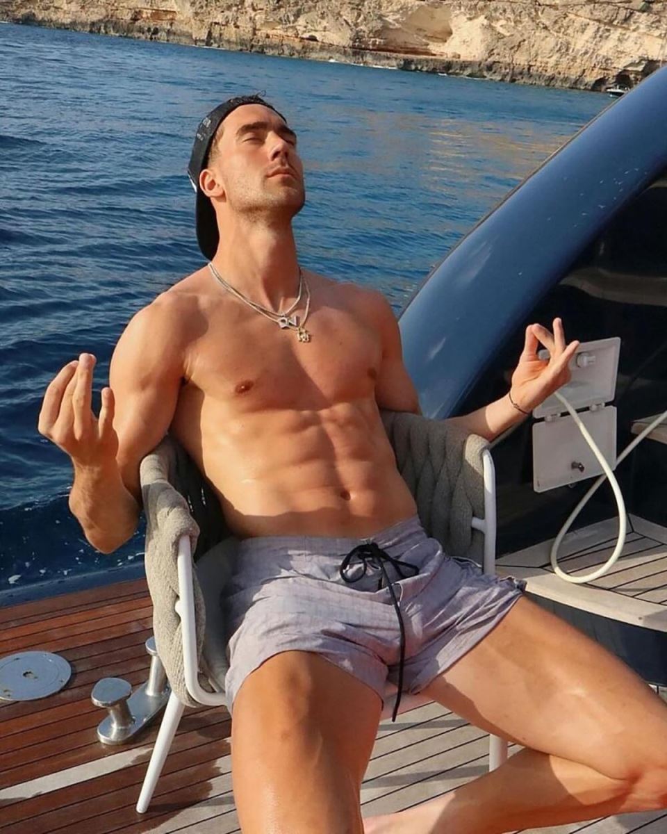 Dušan Vlahović (4).jpg