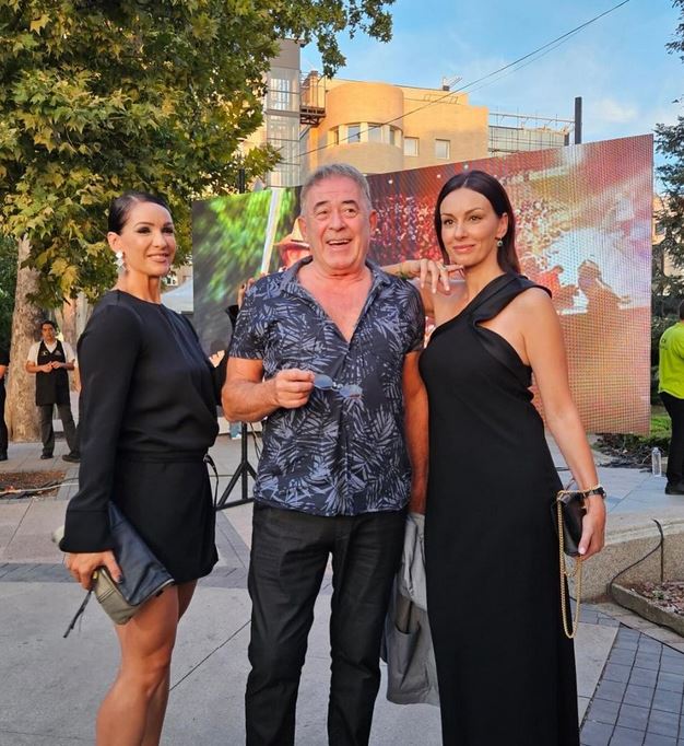 Sloboda Mićalović otkrila da joj je Manda umro na rukama