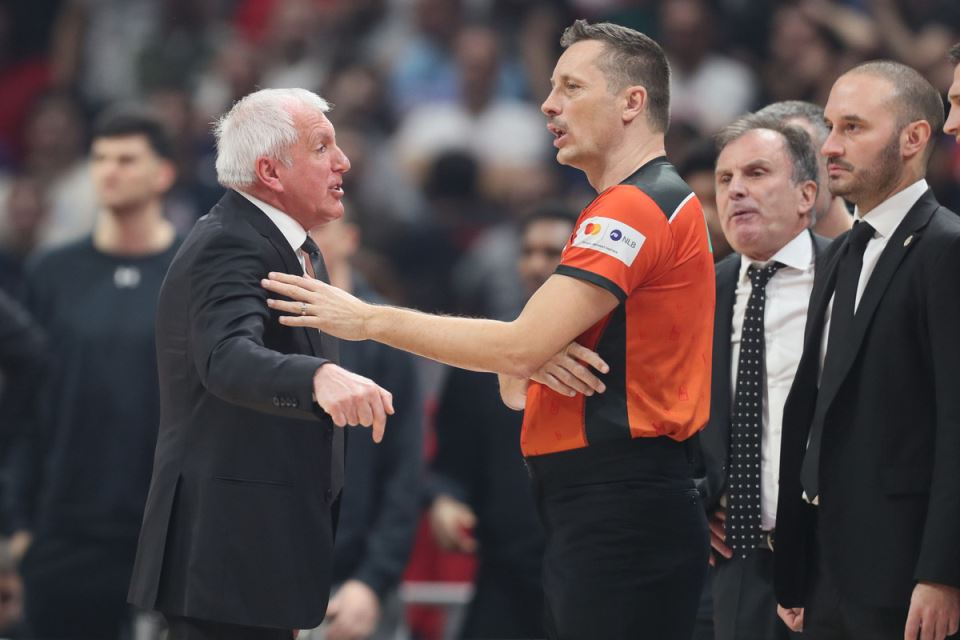 Saša Pukl i Željko Obradović u razgovoru na utakmici Partizana