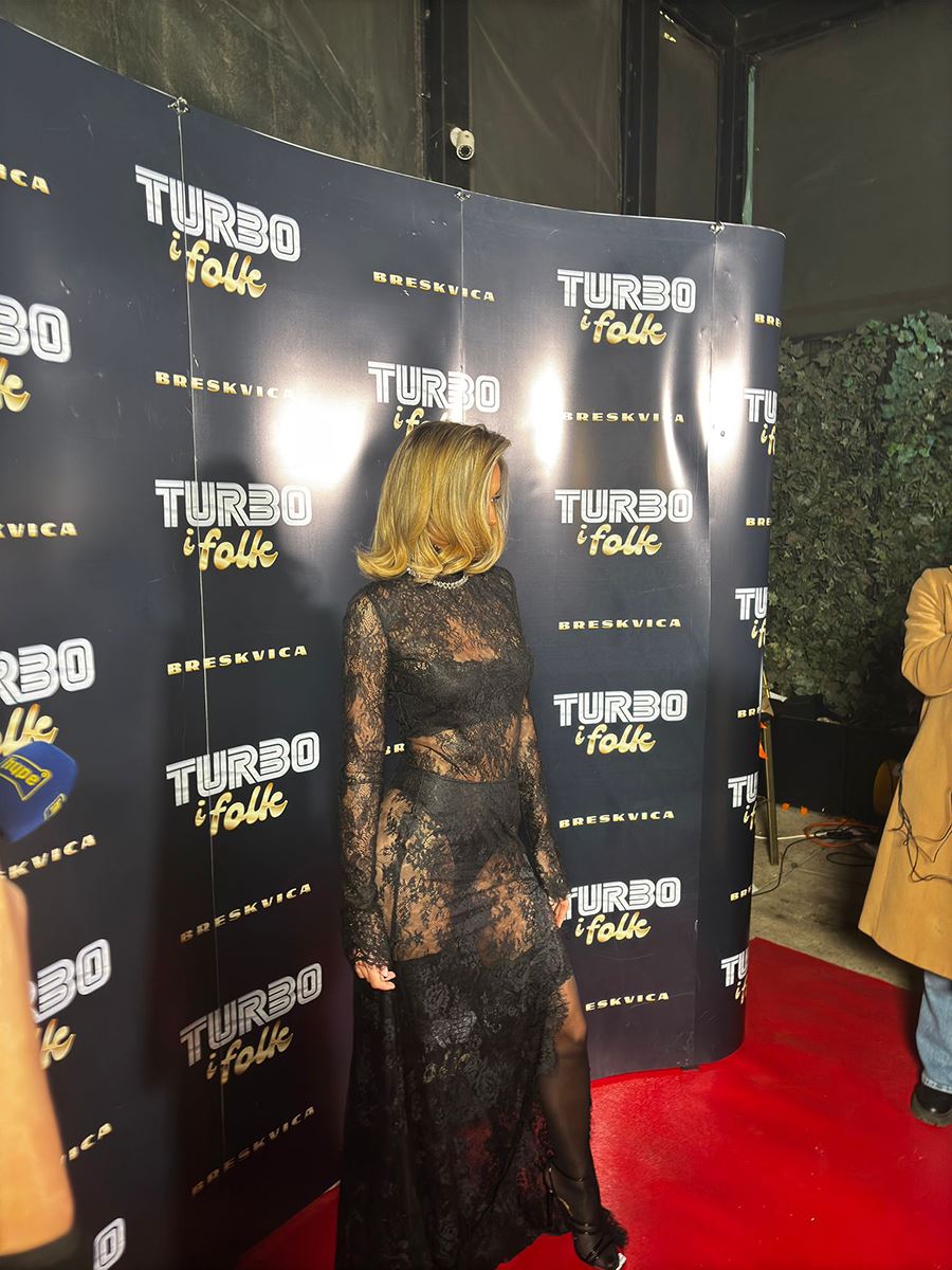 Brata Anđele Ignjatović Breskvice svi znaju po vezi sa starletom