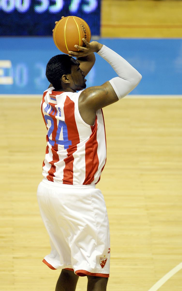 Entoni Majs, debeli košarkaš bio pojačanje Crvene zvezde