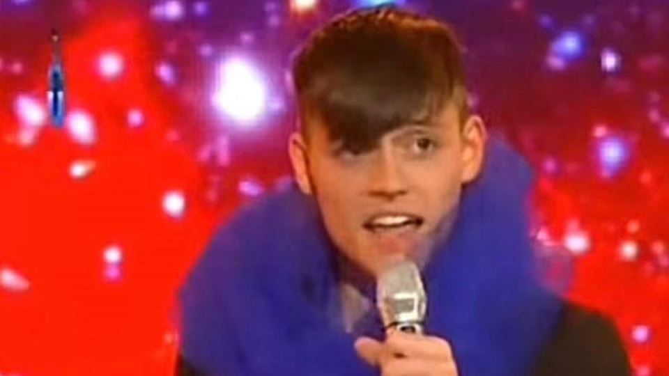 transrodni pevac.jpg