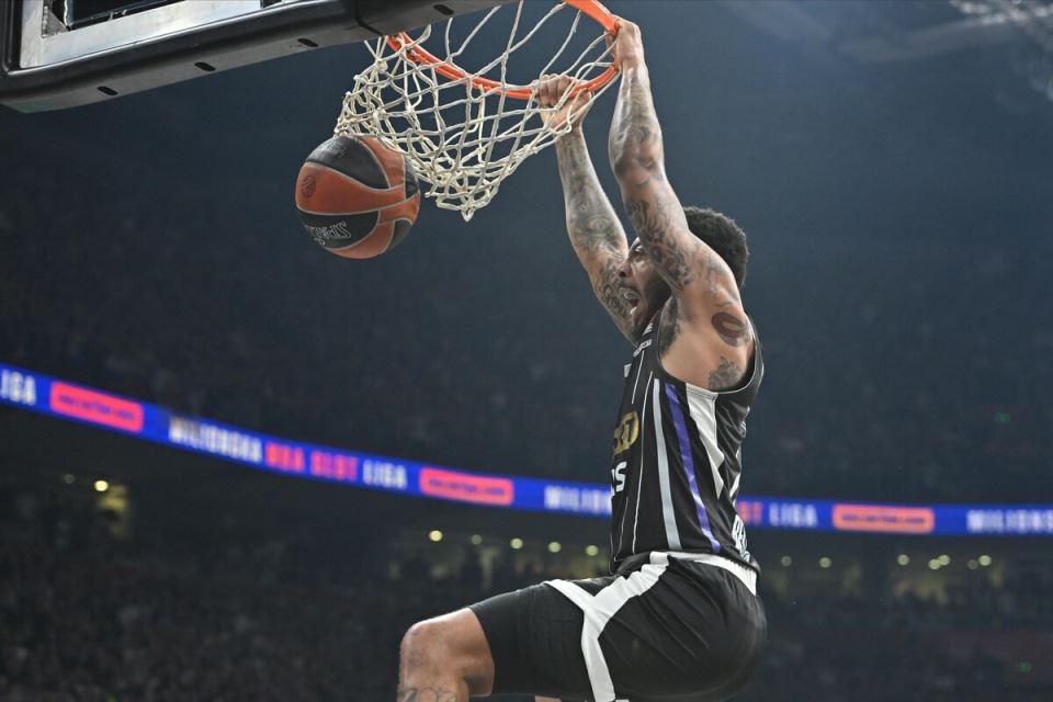 Partizan Zvezda Derbi (26).JPG